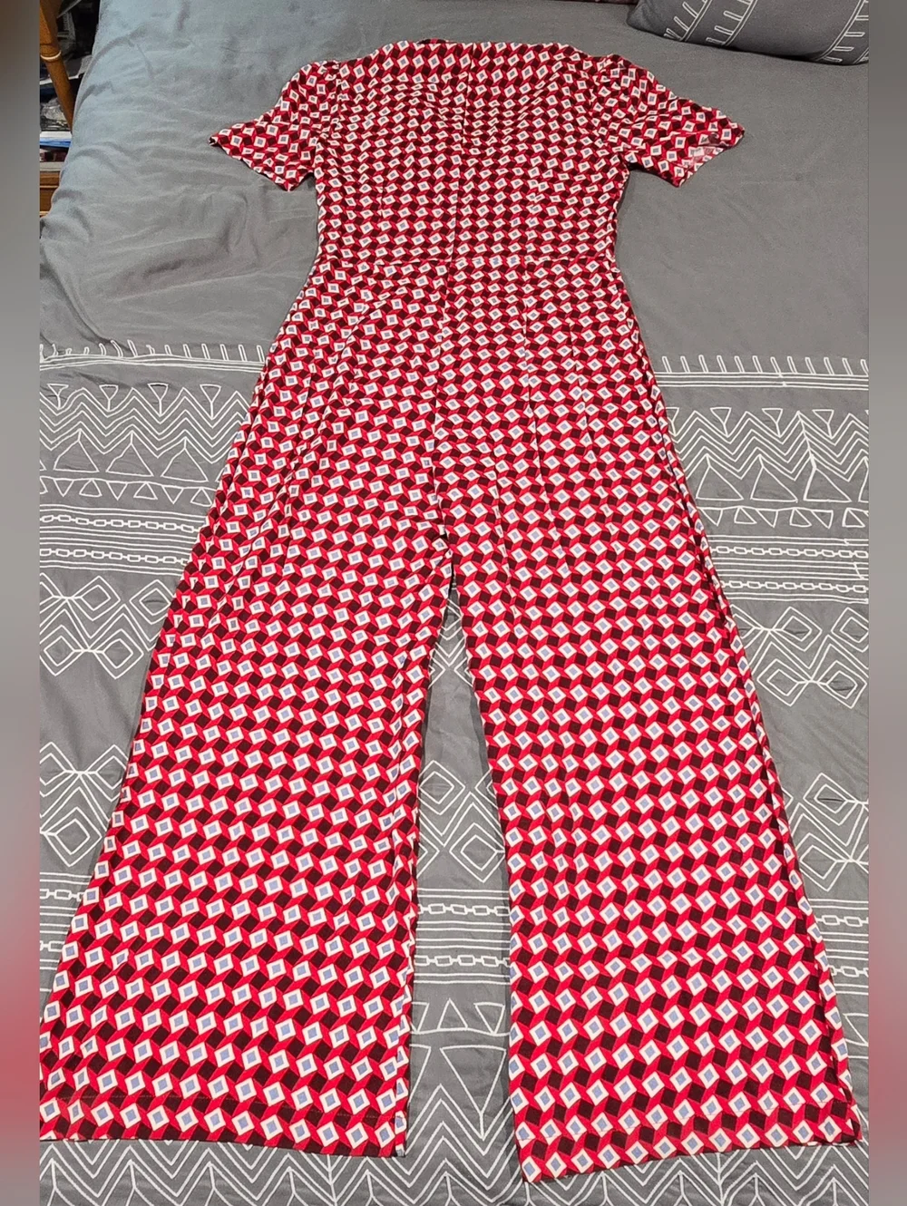 Reformation Bev Jumpsuit In A Diamond Print Size 8 - Picture 5 of 8